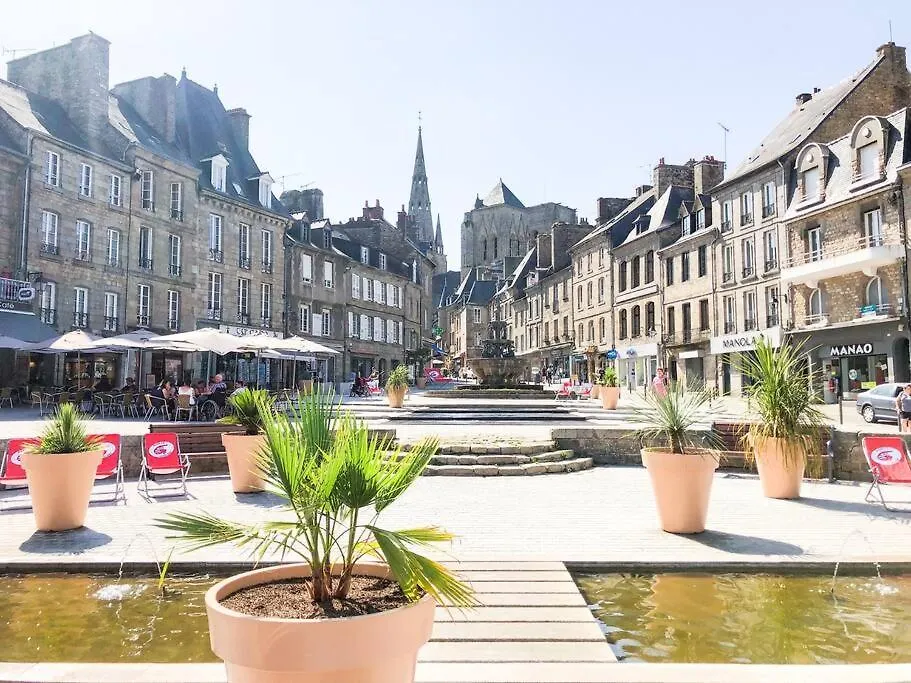 Apartment New: Calme Et Elegance *Face A La Gare*_Centrale Guingamp France